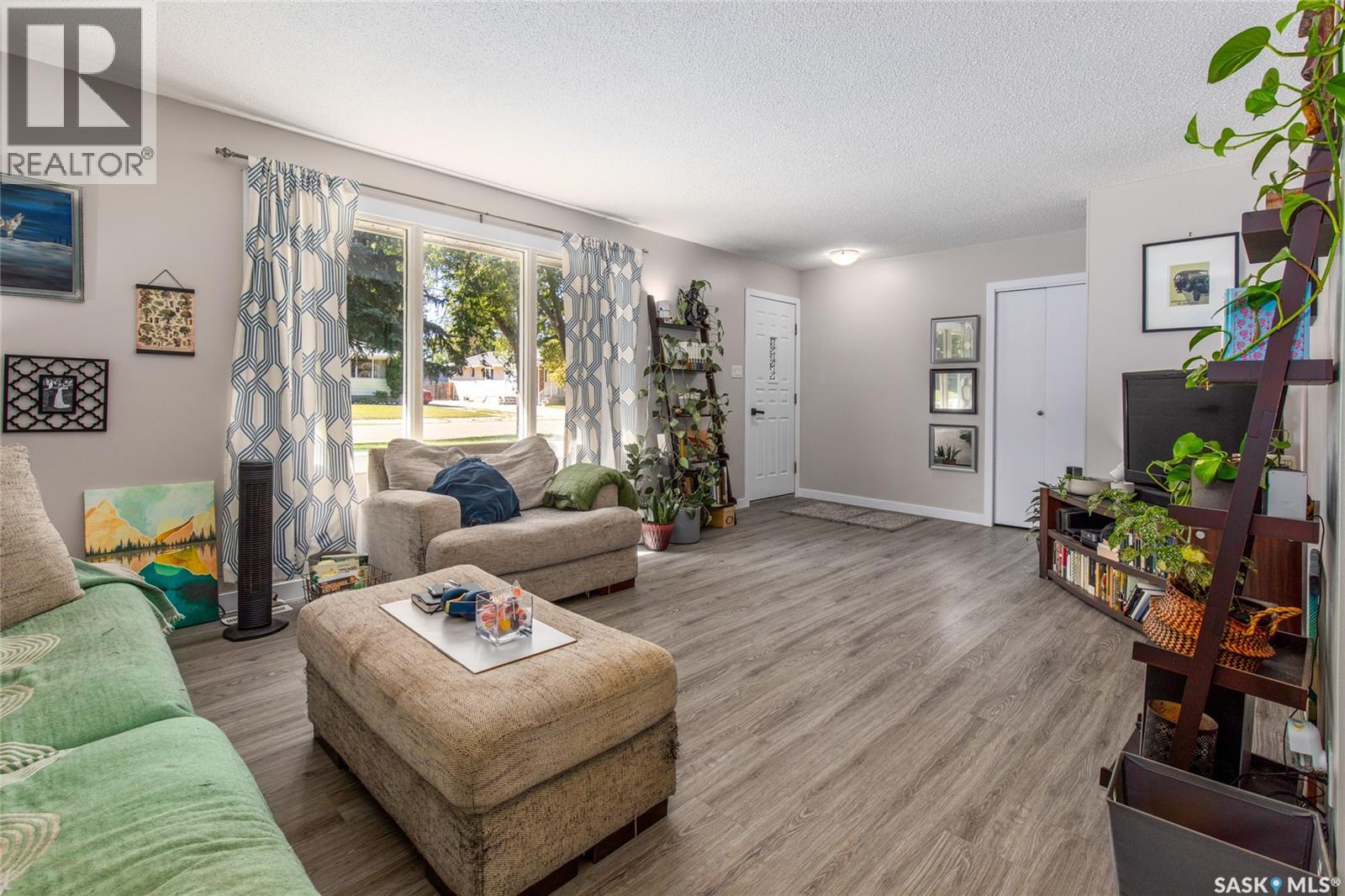Photo 50 of 1301 Queen Crescent, Moose Jaw SK