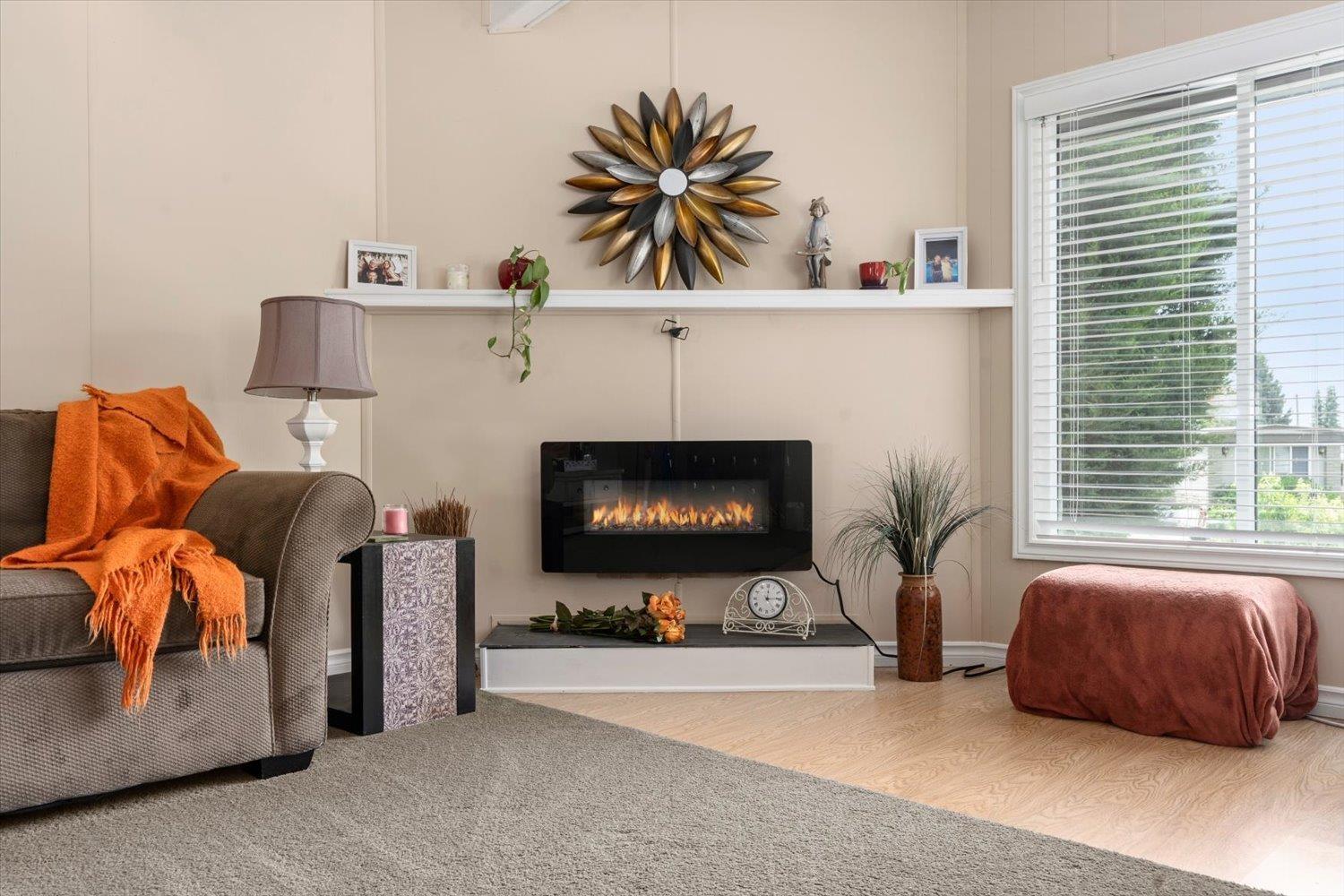 Photo 10 of 30 2035 Martens Street, Abbotsford BC