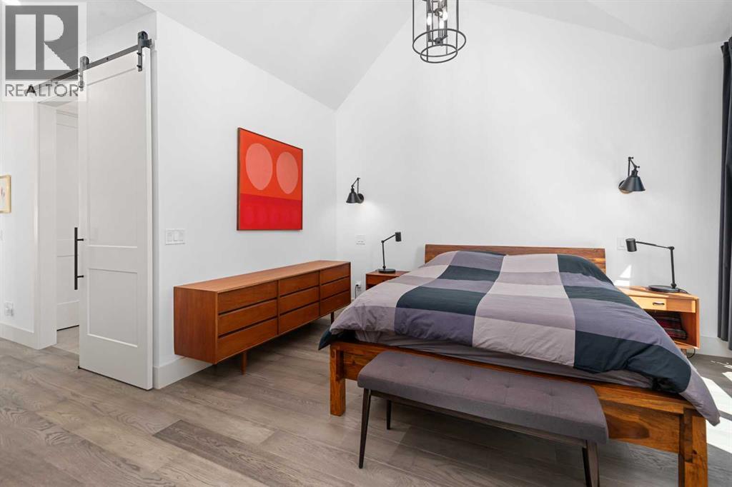 Photo 14 of 2126 B 52 Avenue Sw, Calgary AB