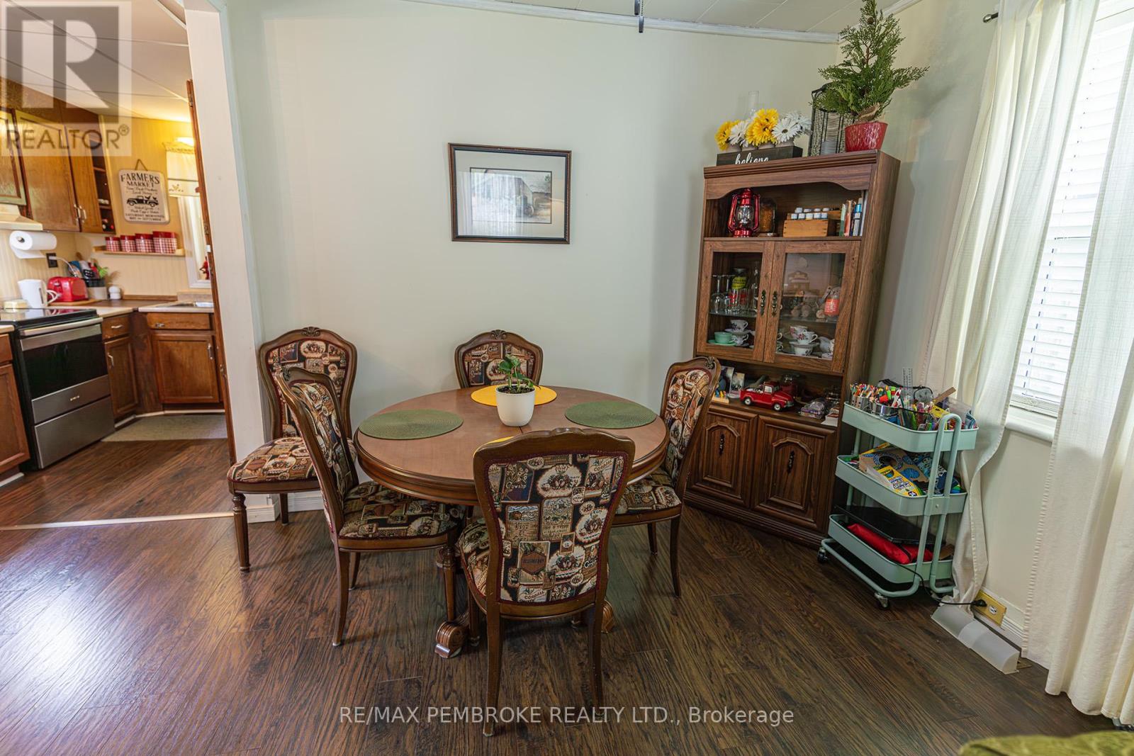 Photo 1 of 624 Mcgee Street, Pembroke ON