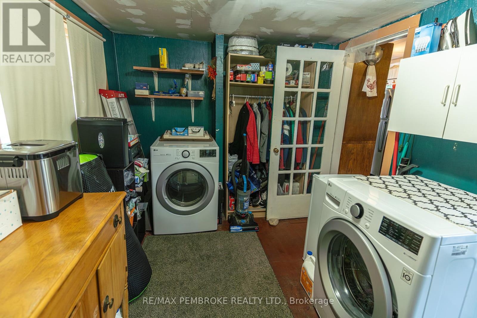 Photo 18 of 624 Mcgee Street, Pembroke ON