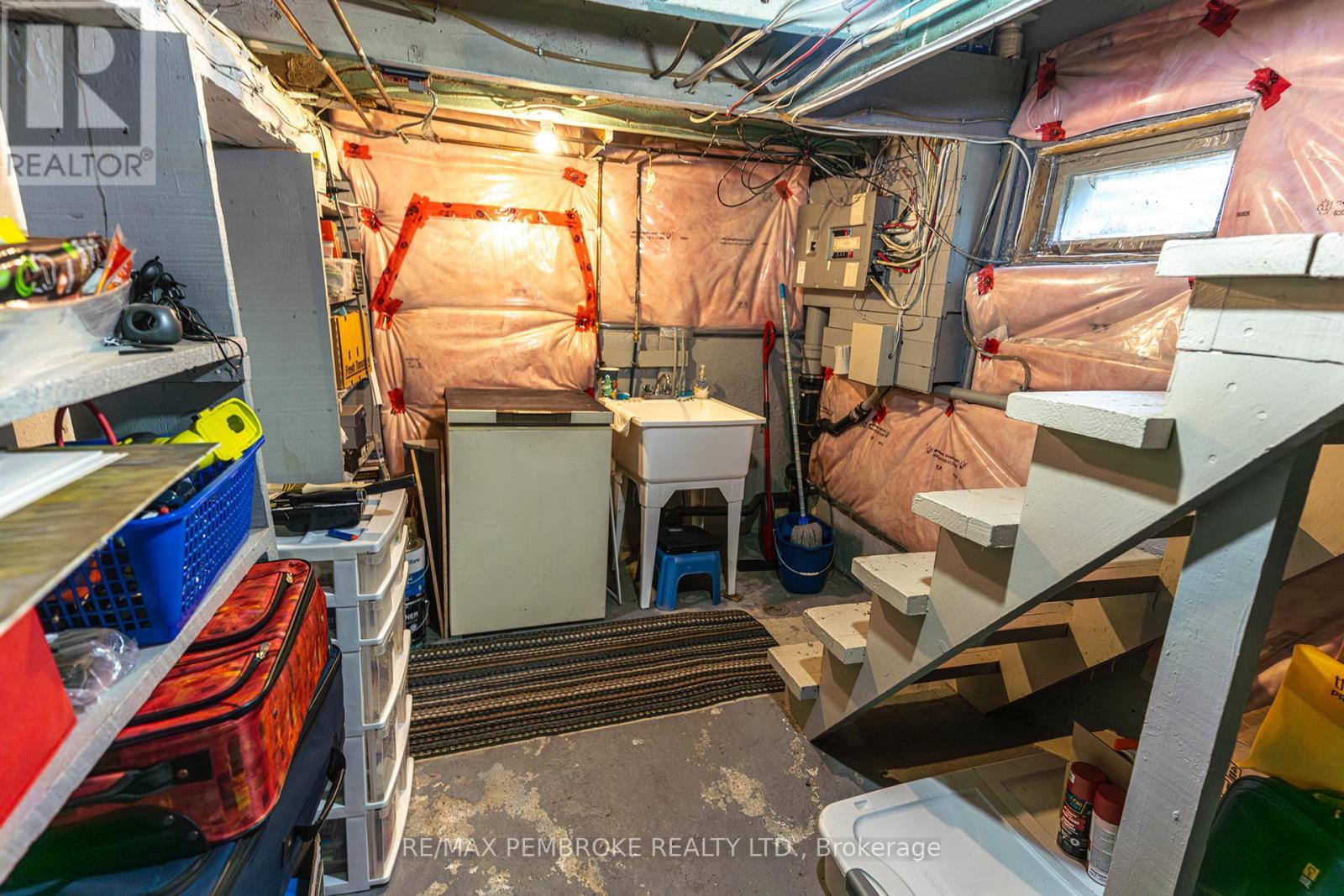 Photo 29 of 624 Mcgee Street, Pembroke ON