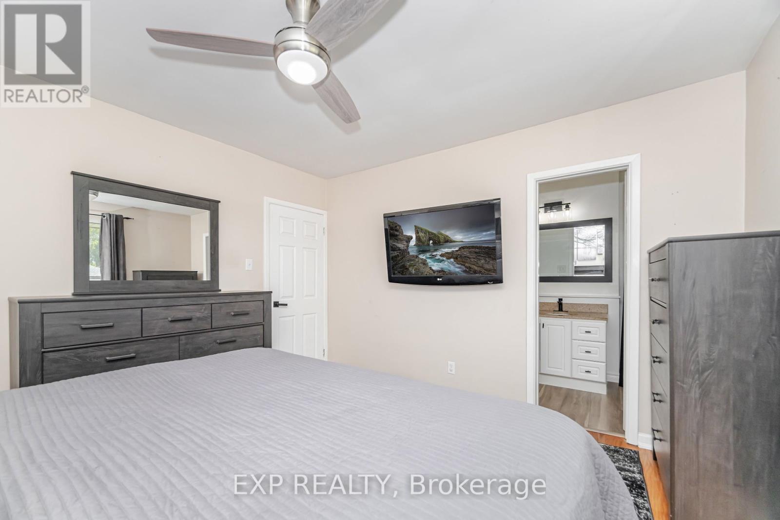 Photo 18 of 5 Gairey Drive, Halton Hills ON
