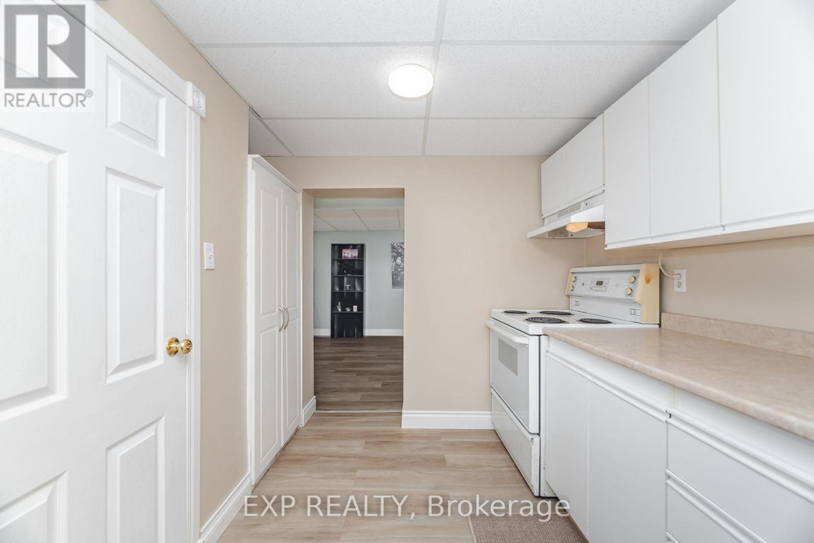 Photo 31 of 5 Gairey Drive, Halton Hills ON
