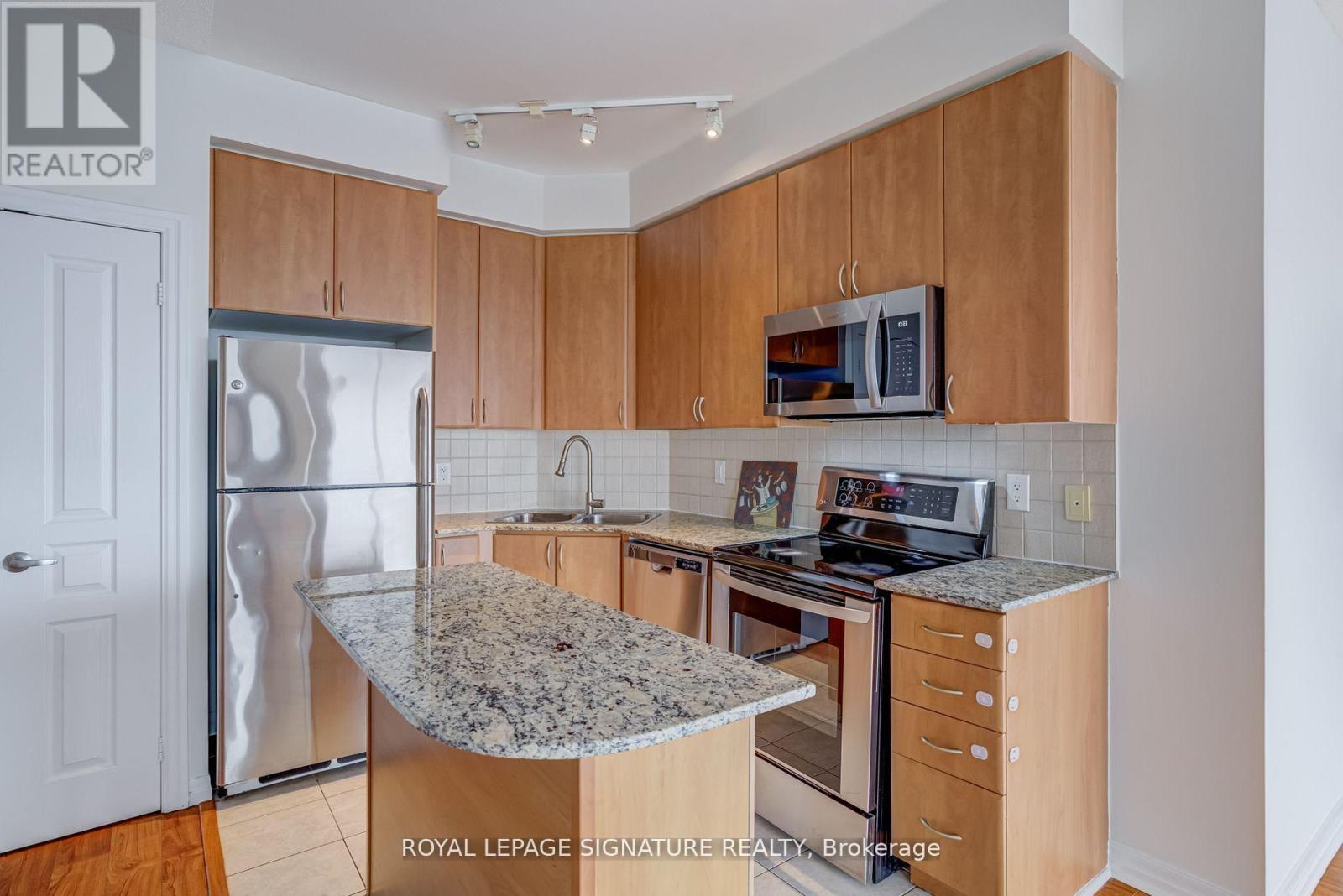 Photo 7 of 1808 225 Webb Drive, Mississauga ON