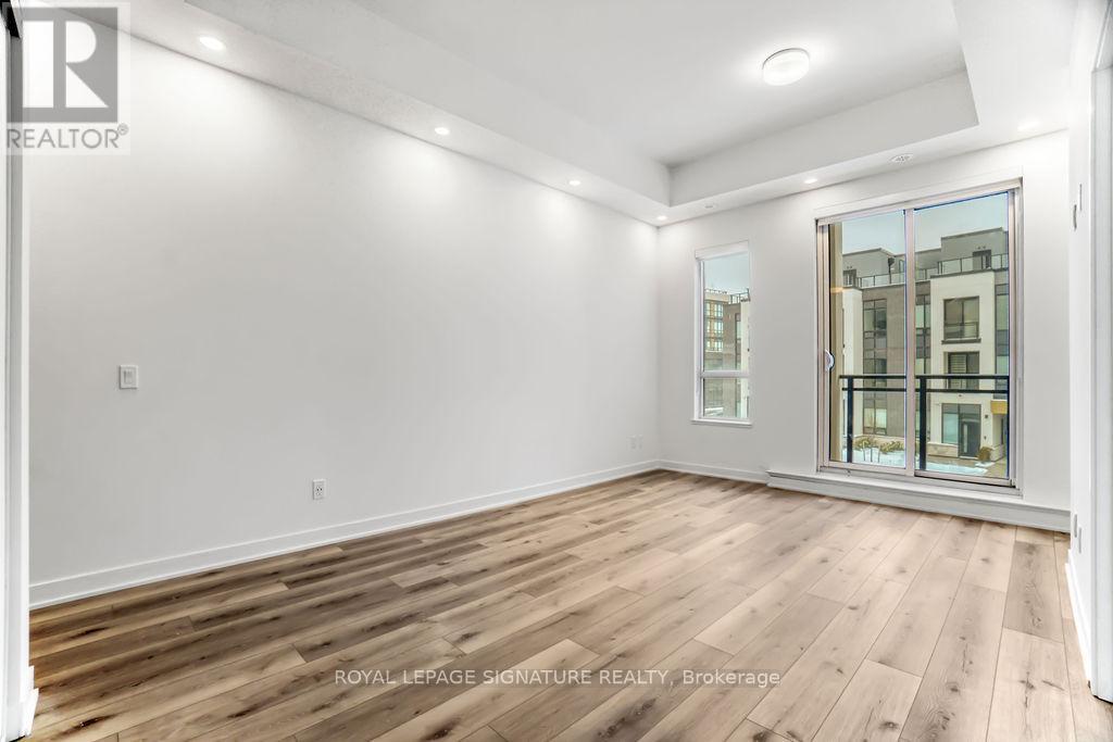 Photo 5 of 148 3025 Trailside Drive, Oakville ON