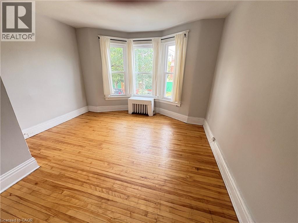 Photo 8 of 117 Balsam Avenue Unit 2, Hamilton ON