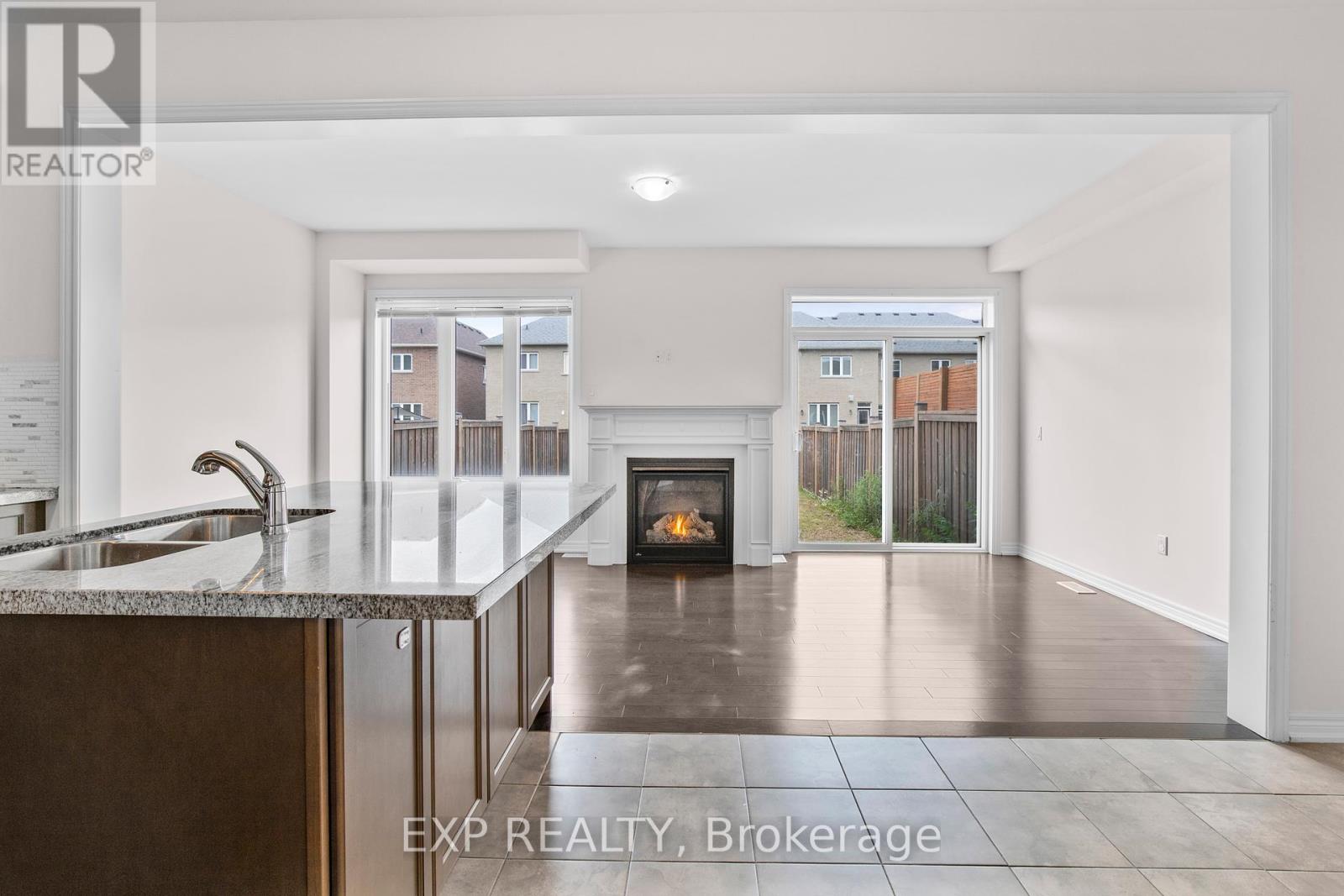 Photo 5 of 29 Heming Trail, Hamilton ON