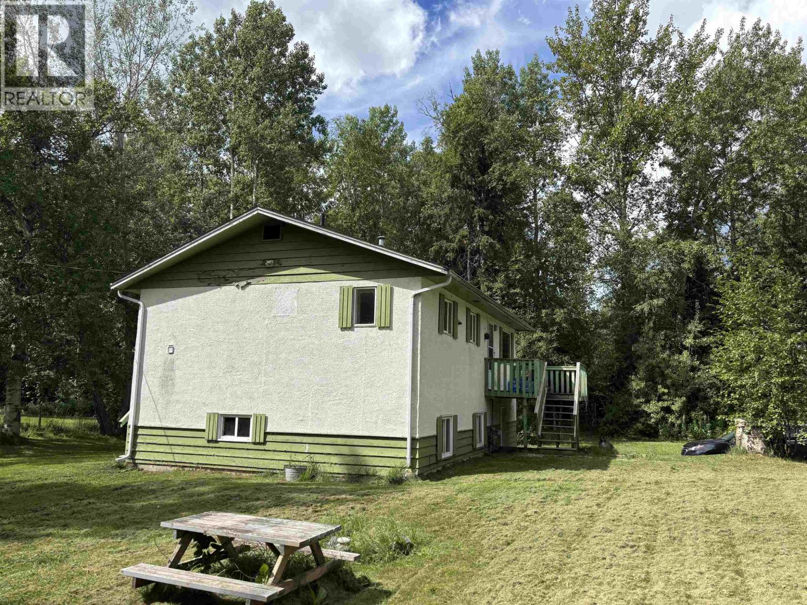 1617 ARBUTUS ROAD - 26