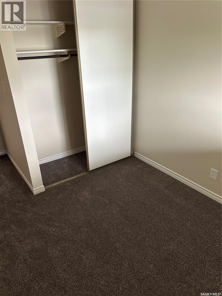 Photo 11 of 1533 425 115th Street E, Saskatoon SK