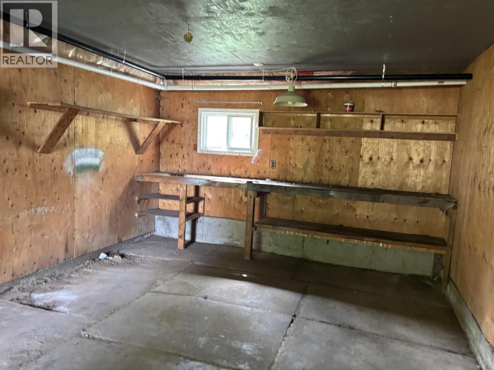1617 ARBUTUS ROAD - 22