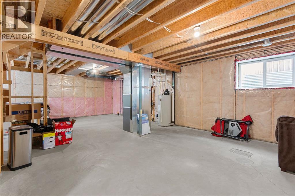 Photo 15 of 72 Mackenzie Way, Carstairs AB