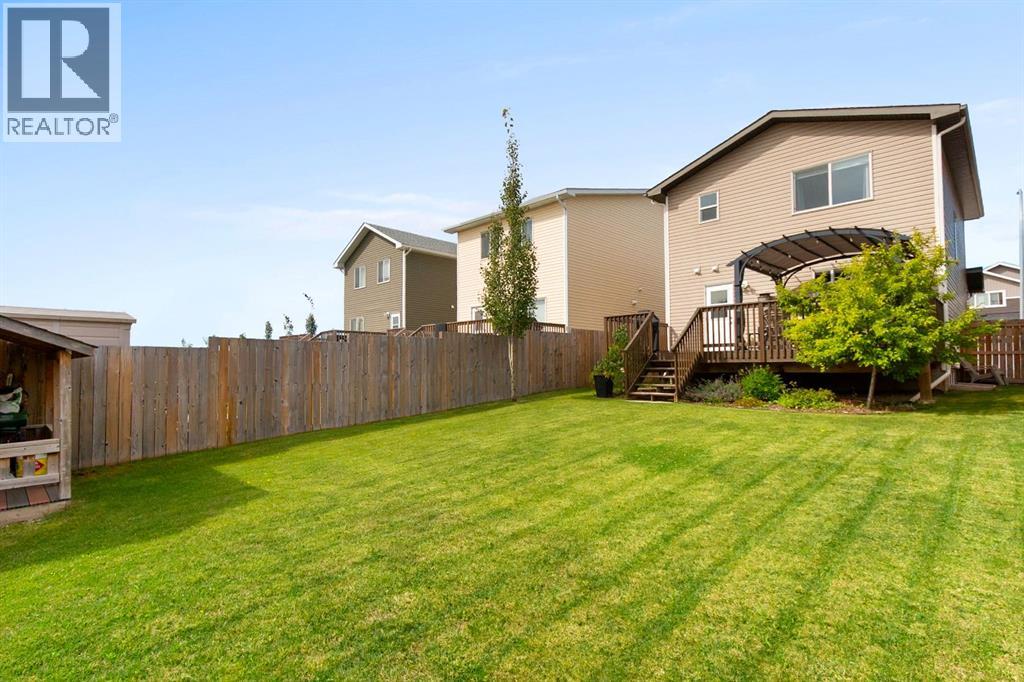 Photo 2 of 72 Mackenzie Way, Carstairs AB