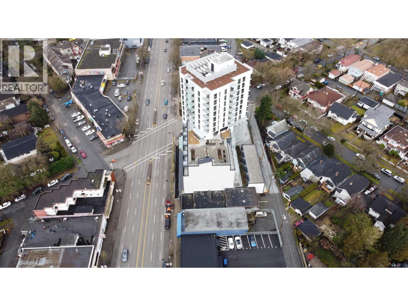 Photo 11 of 1129 Kingsway, Vancouver BC