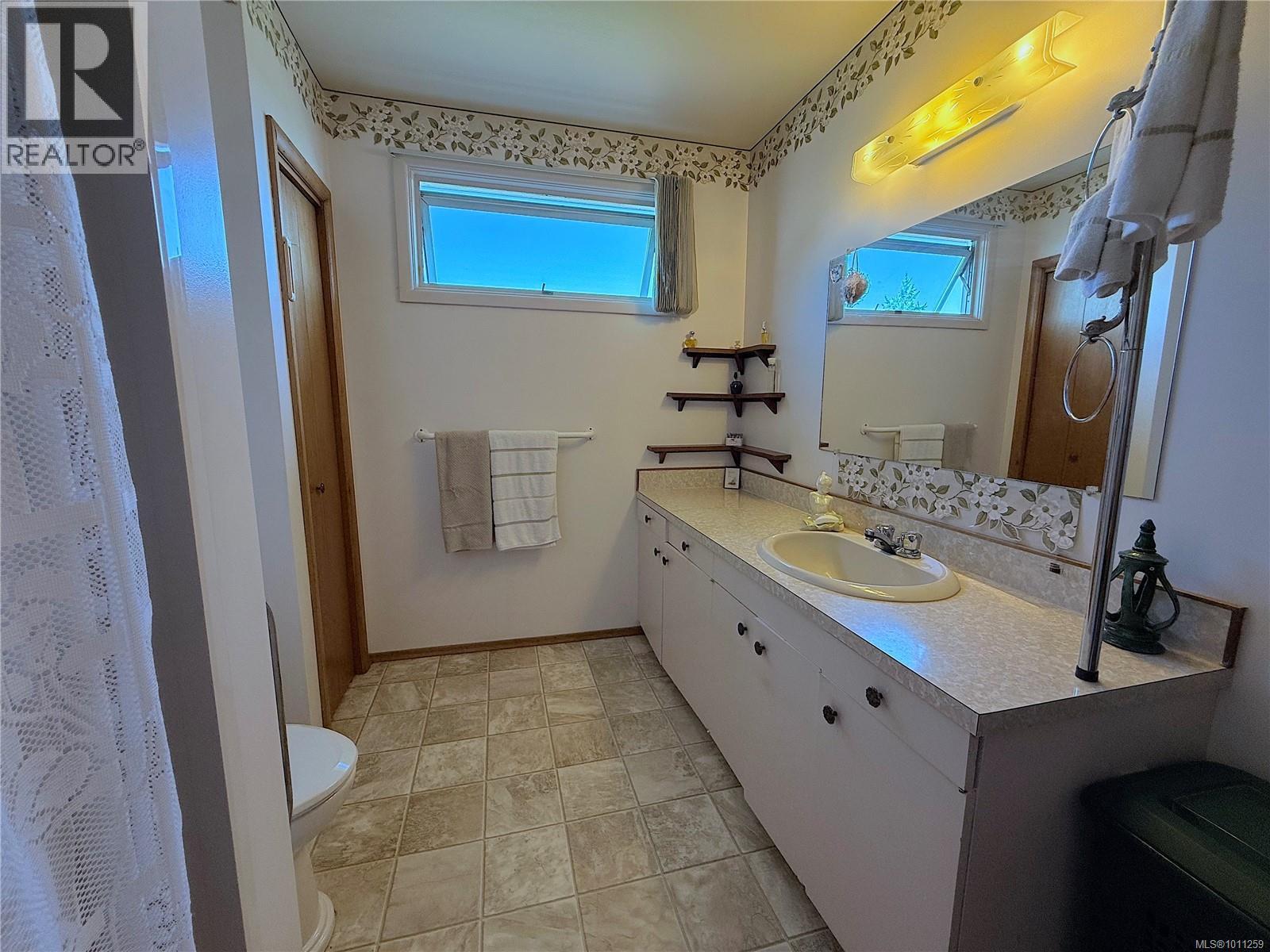 Photo 3 of 84 Ridgeview Pl, Campbell River BC