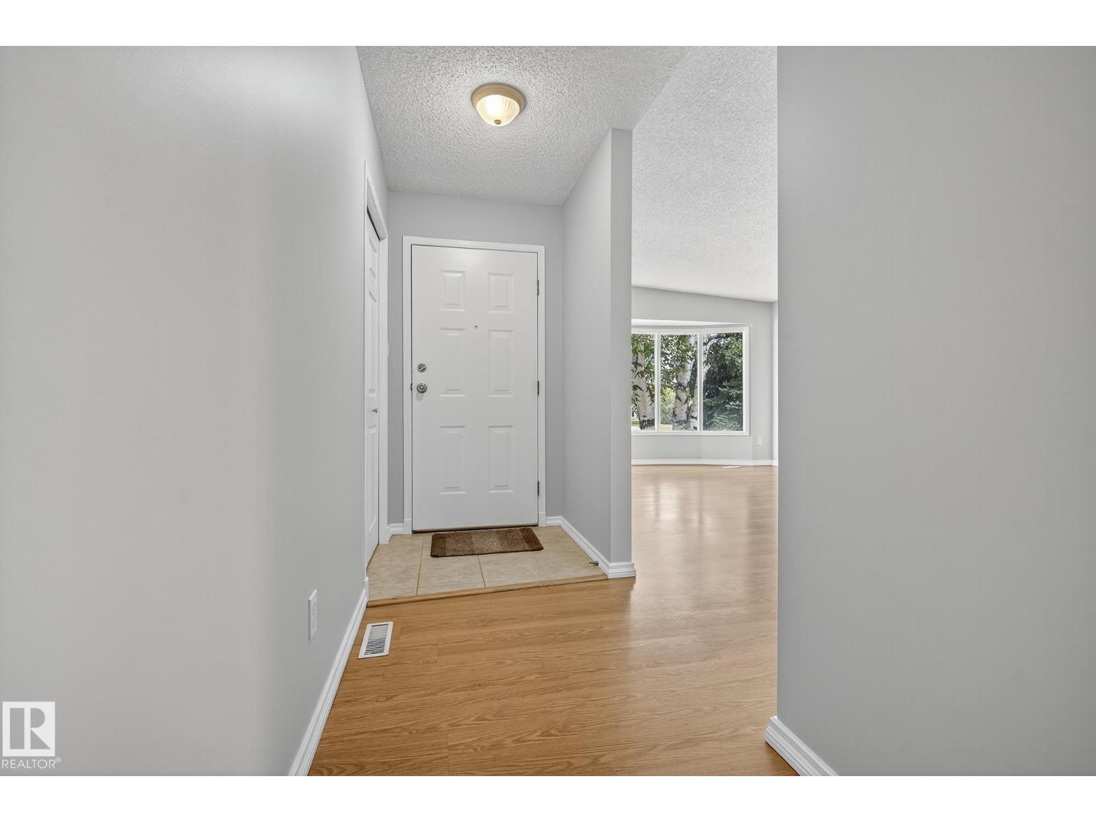 Photo 51 of 12420 47 St Nw, Edmonton AB