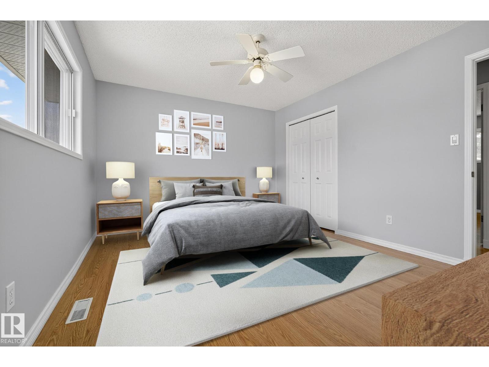 Photo 44 of 12420 47 St Nw, Edmonton AB