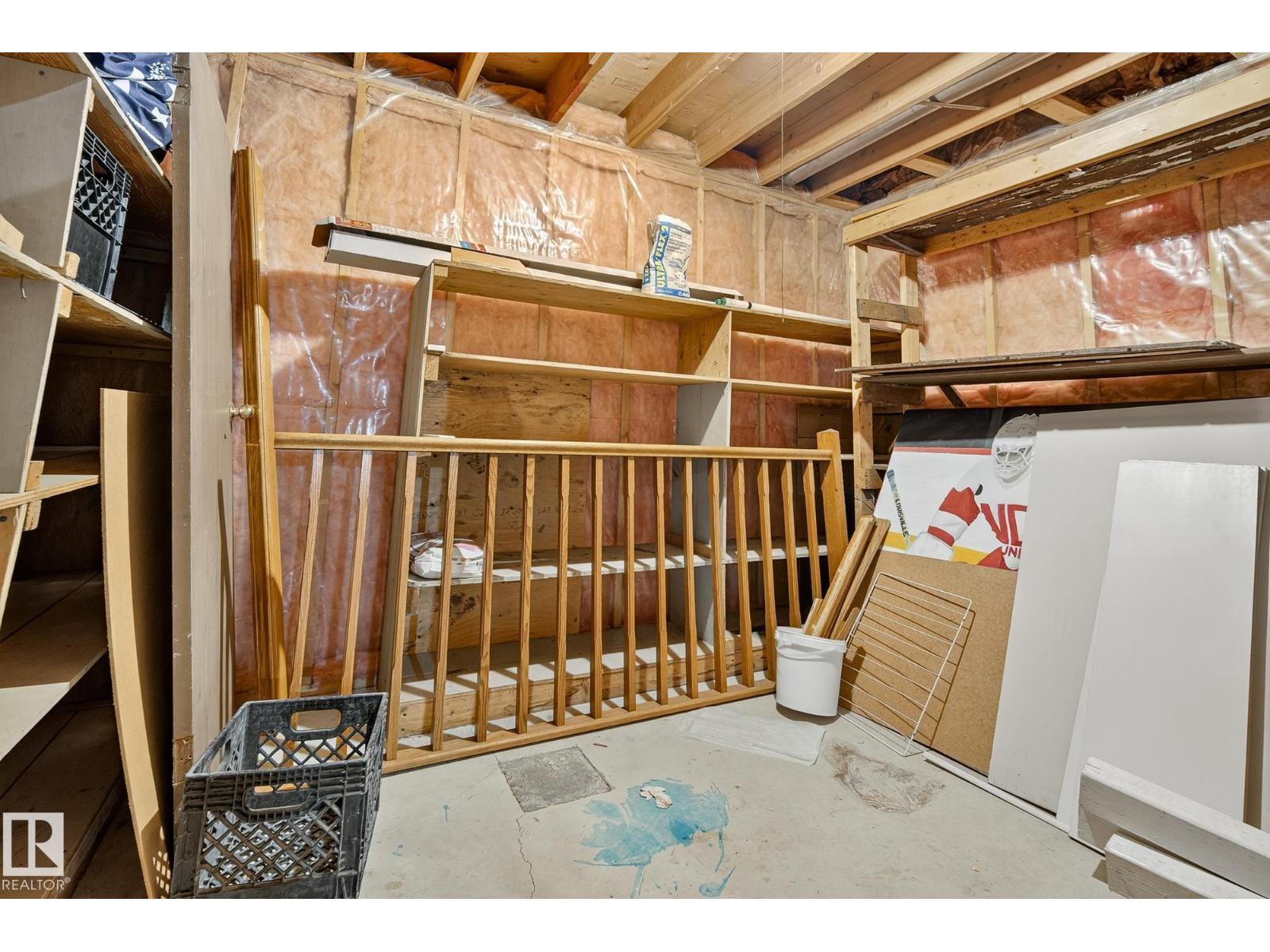 Photo 31 of 12420 47 St Nw, Edmonton AB