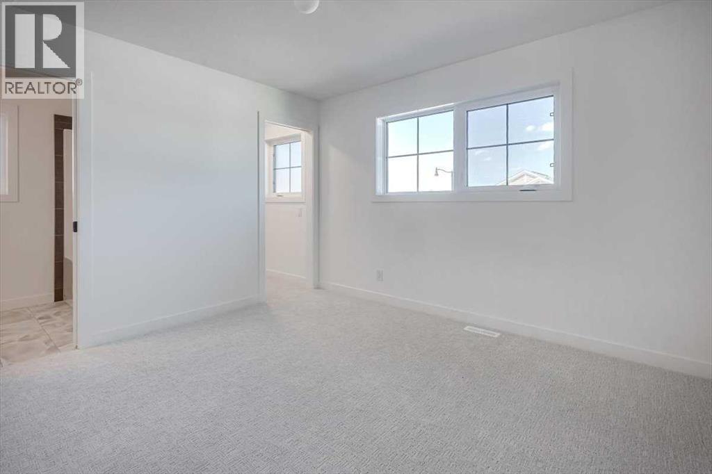 Single Family House Bi-level for Sale in  Emmett Crescent Evergreen Red Deer 