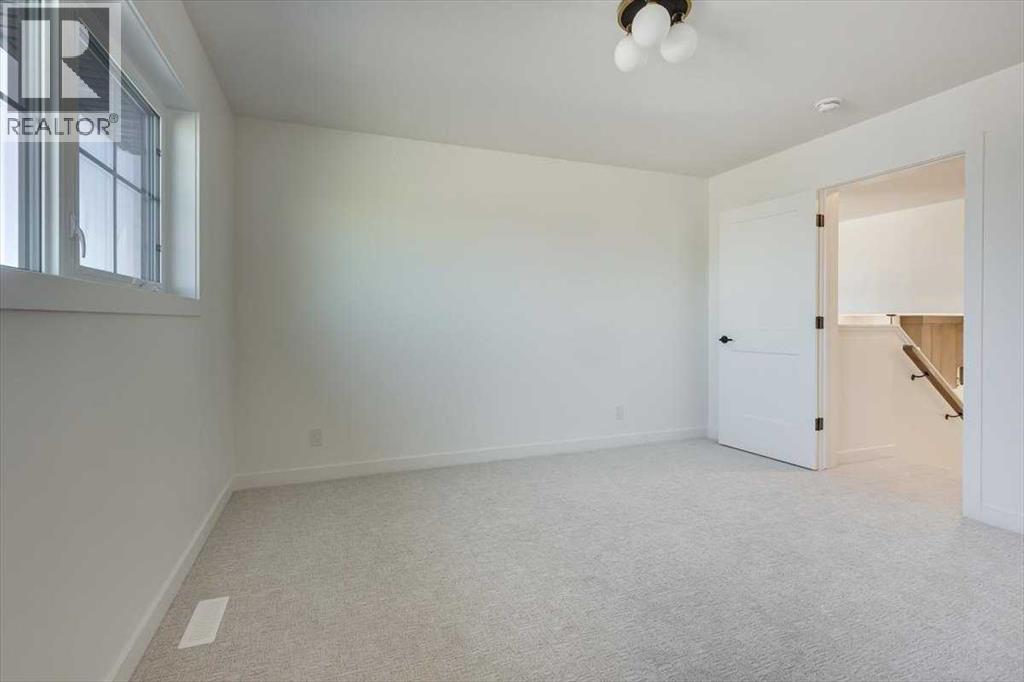 Single Family House Bi-level for Sale in  Emmett Crescent Evergreen Red Deer 