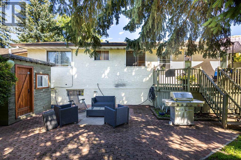 Single Family House Bi-level for Sale in  Brookpark Drive SW Braeside Calgary 