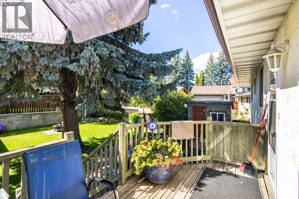 Single Family House Bi-level for Sale in  Brookpark Drive SW Braeside Calgary 