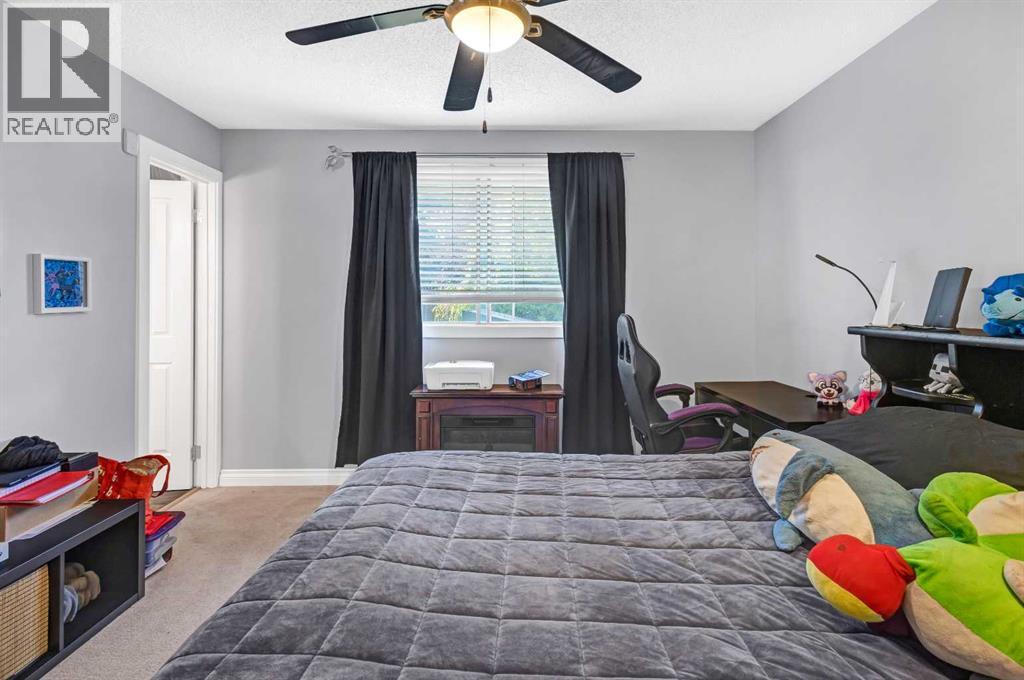 Single Family House Bi-level for Sale in  Brookpark Drive SW Braeside Calgary 