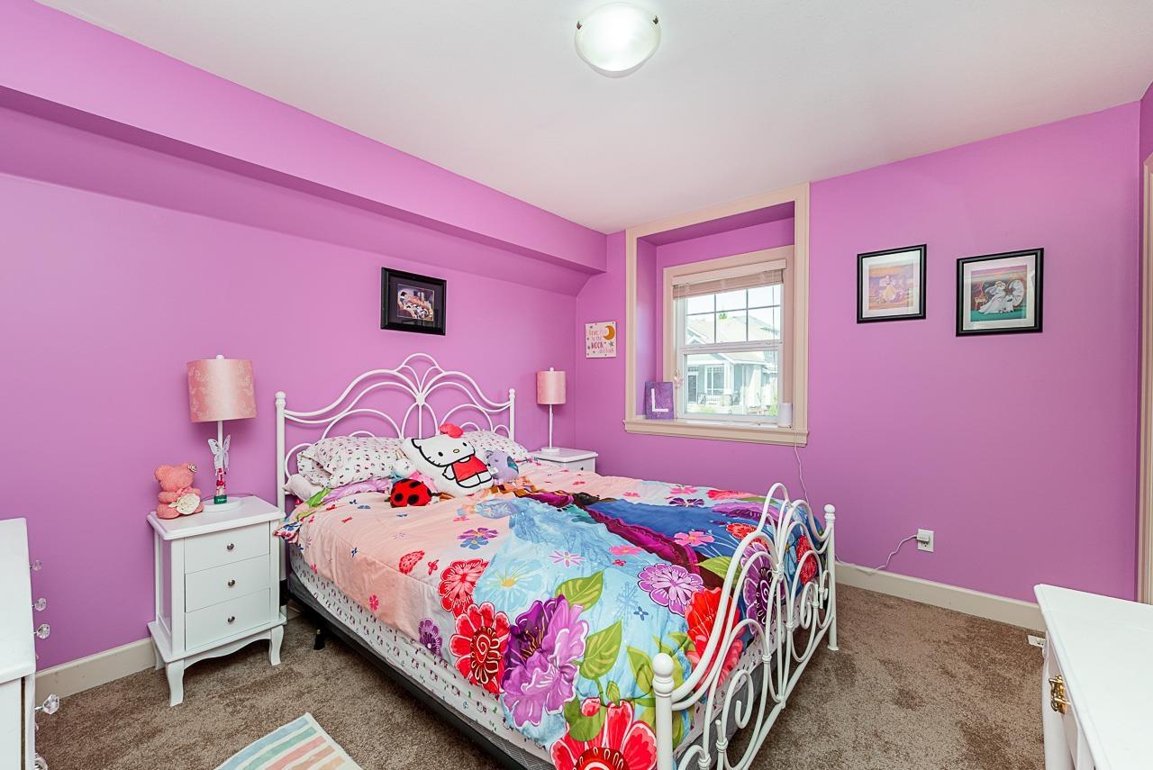 Photo 25 of 18938 54 A Avenue, Surrey BC