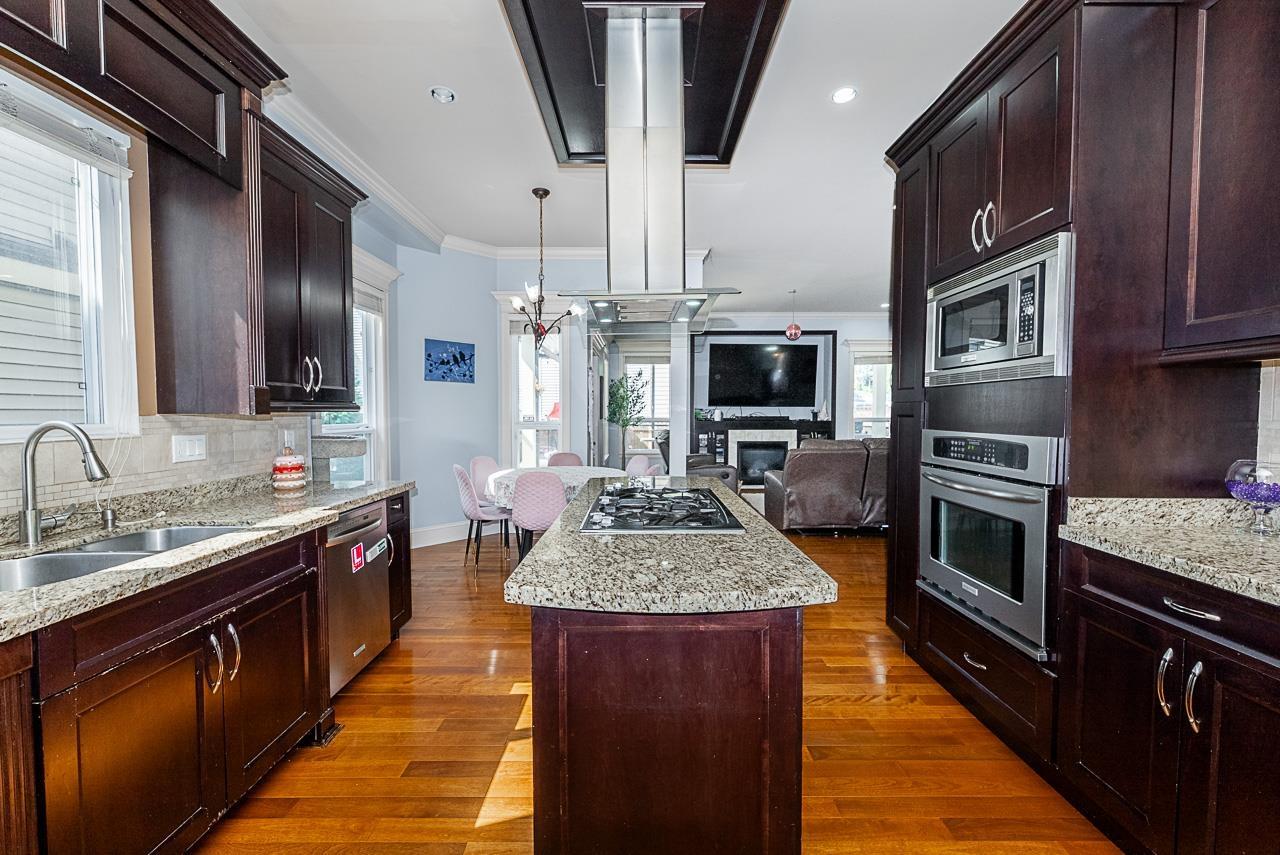 Photo 17 of 18938 54 A Avenue, Surrey BC