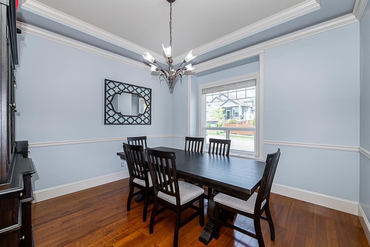 Photo 3 of 18938 54 A Avenue, Surrey BC