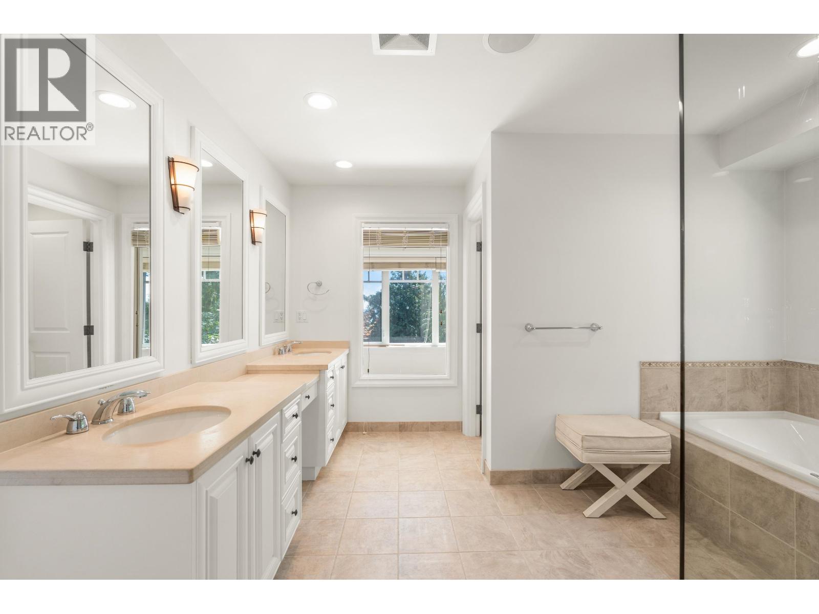 4848 VISTA PLACE, West Vancouver