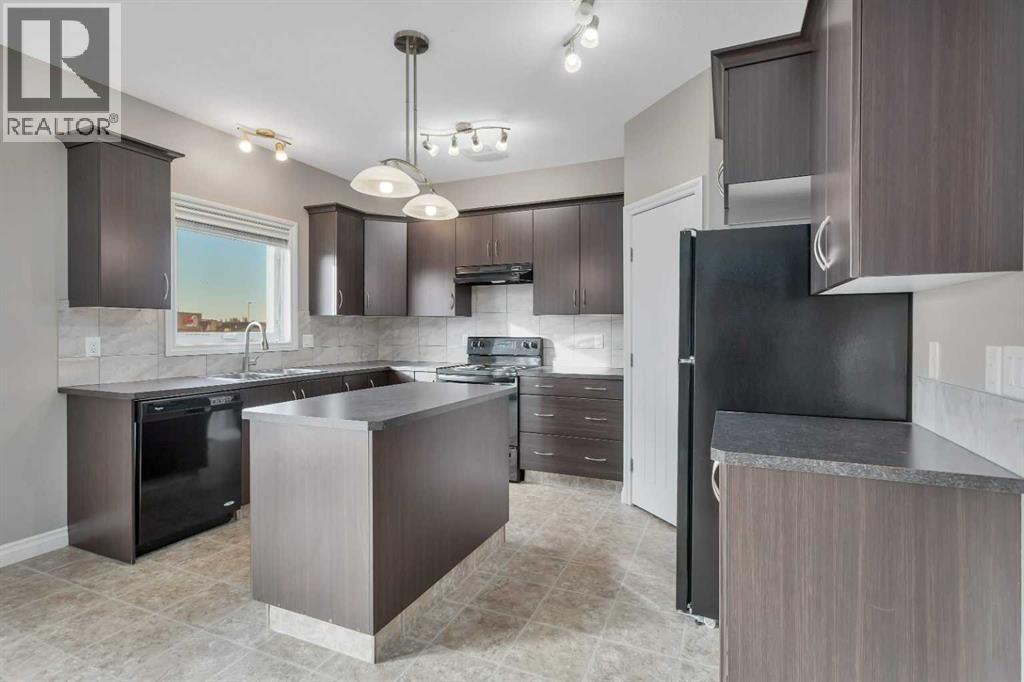 Photo 37 of 22 Ross Close, Sylvan Lake AB