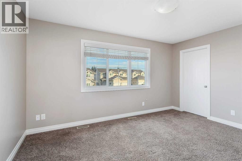 Photo 23 of 22 Ross Close, Sylvan Lake AB