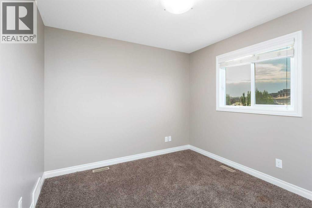 Photo 20 of 22 Ross Close, Sylvan Lake AB