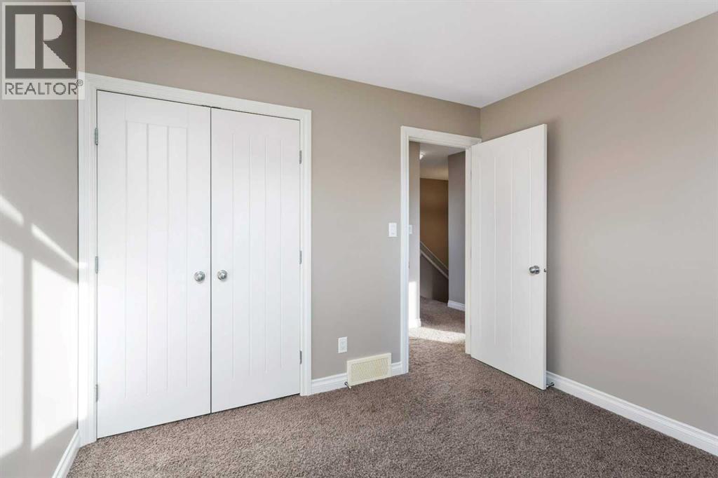 Photo 39 of 22 Ross Close, Sylvan Lake AB