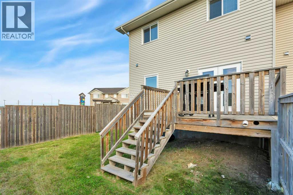Photo 12 of 22 Ross Close, Sylvan Lake AB