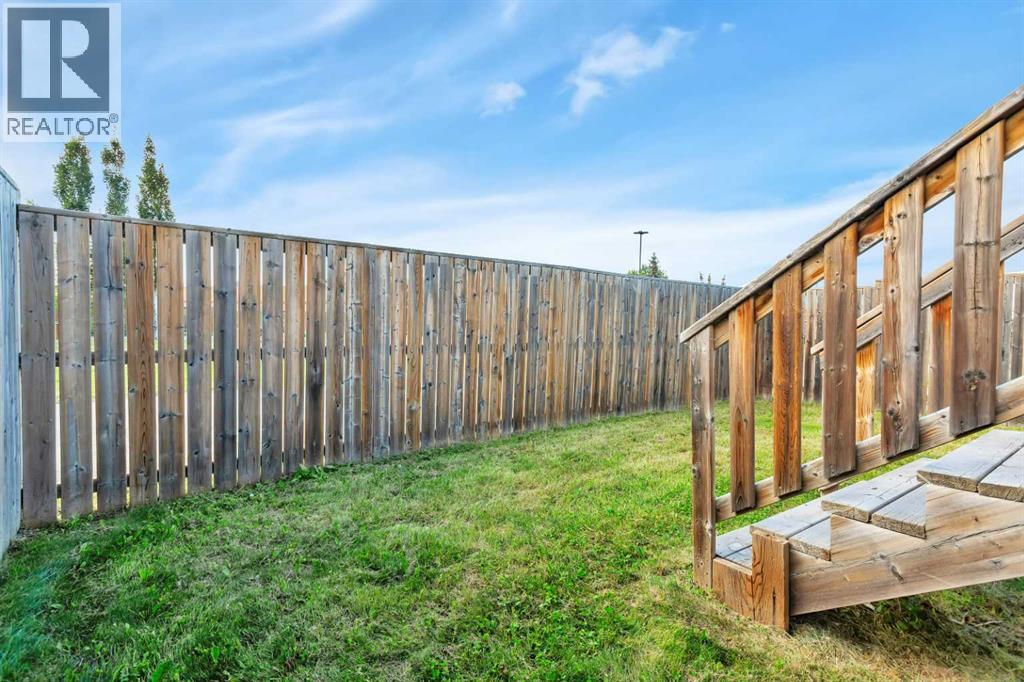 Photo 10 of 22 Ross Close, Sylvan Lake AB