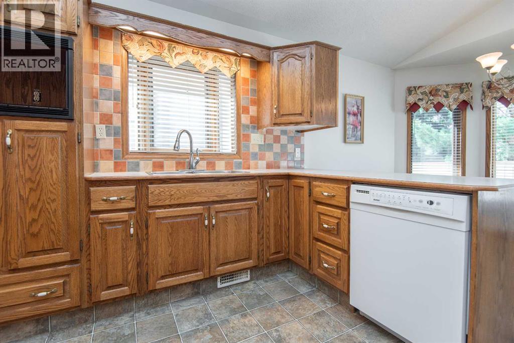 Photo 20 of 86 Dobler Avenue, Red Deer AB