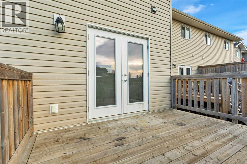 Photo 9 of 22 Ross Close, Sylvan Lake AB