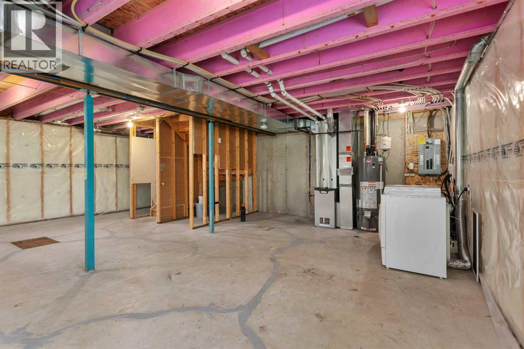 Photo 11 of 22 Ross Close, Sylvan Lake AB