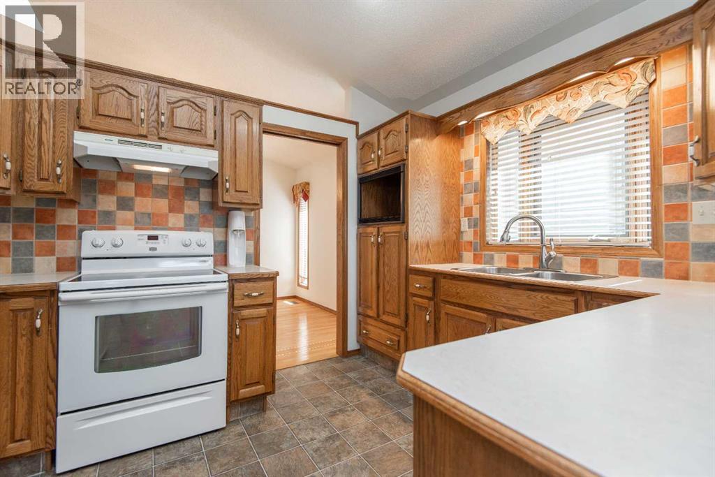 Photo 22 of 86 Dobler Avenue, Red Deer AB