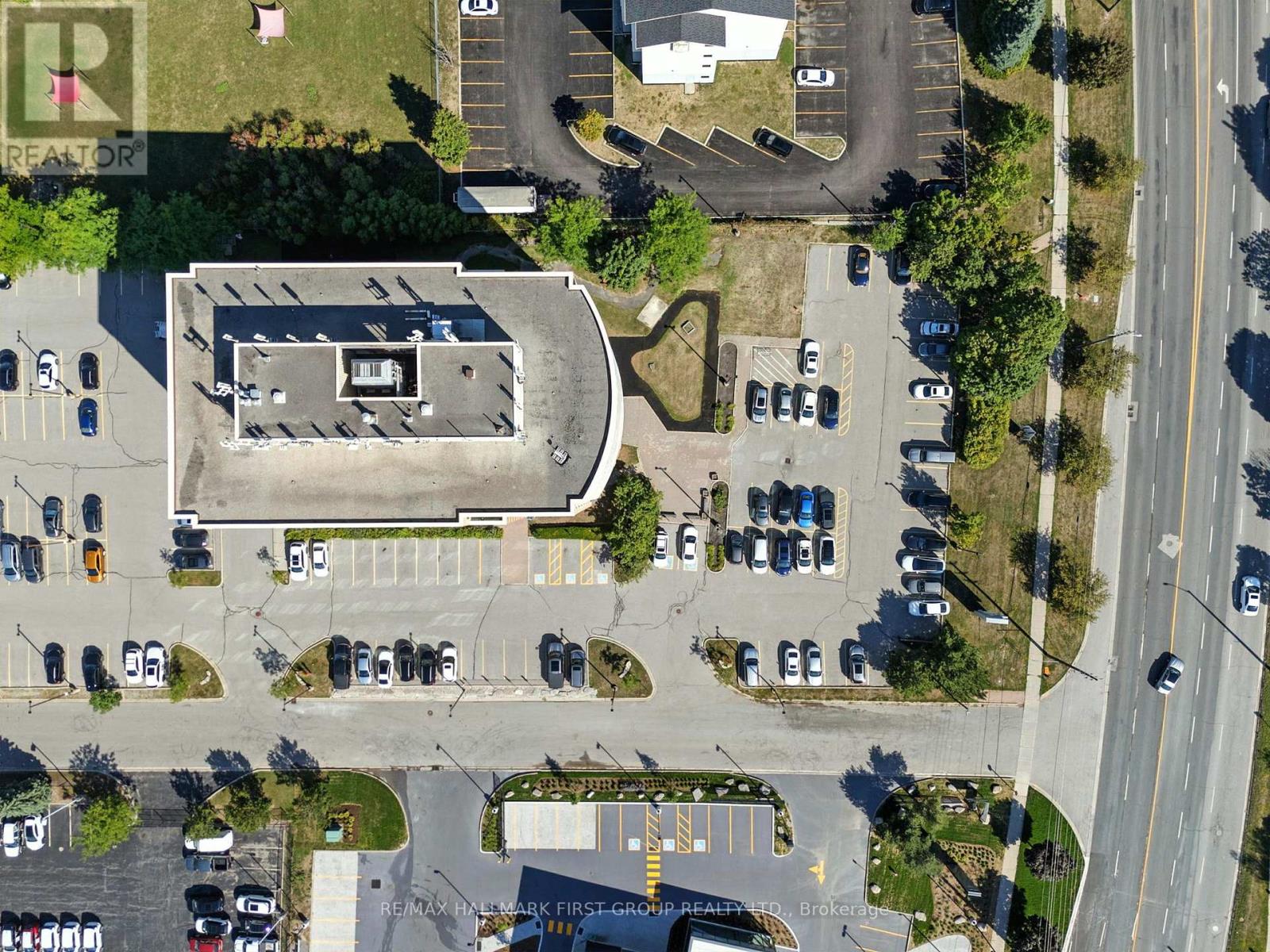 Photo 10 of 230 Westney Road S, Ajax ON