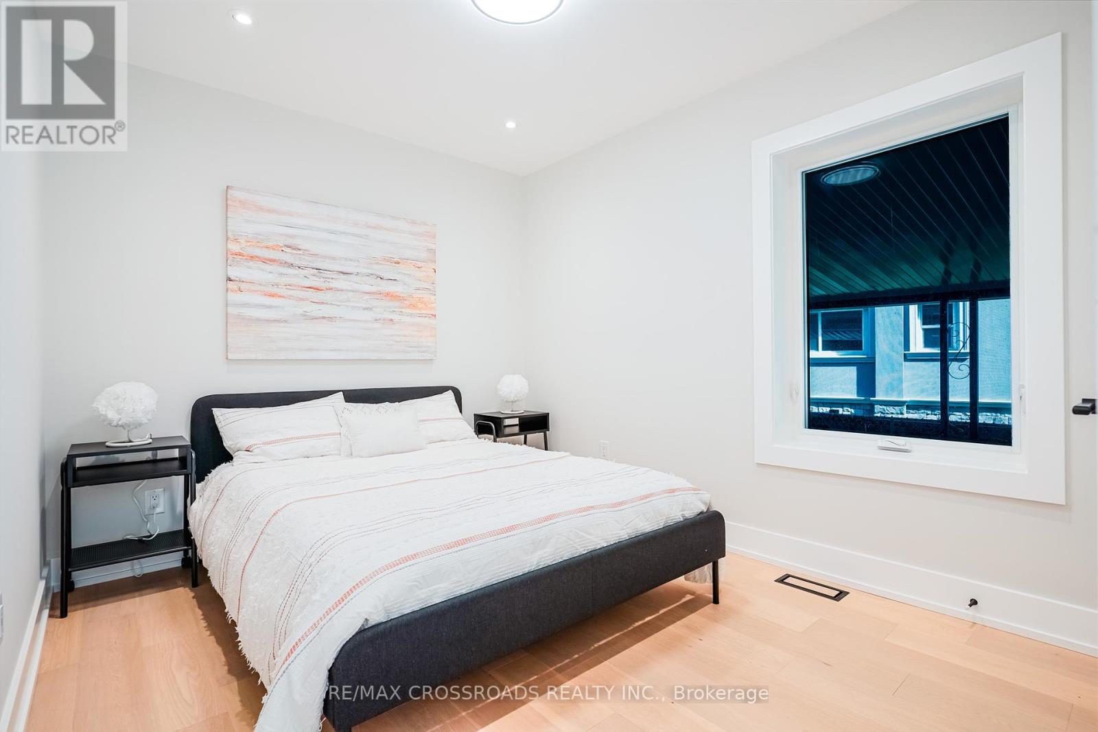 Photo 14 of 21 Karnwood Drive, Toronto ON