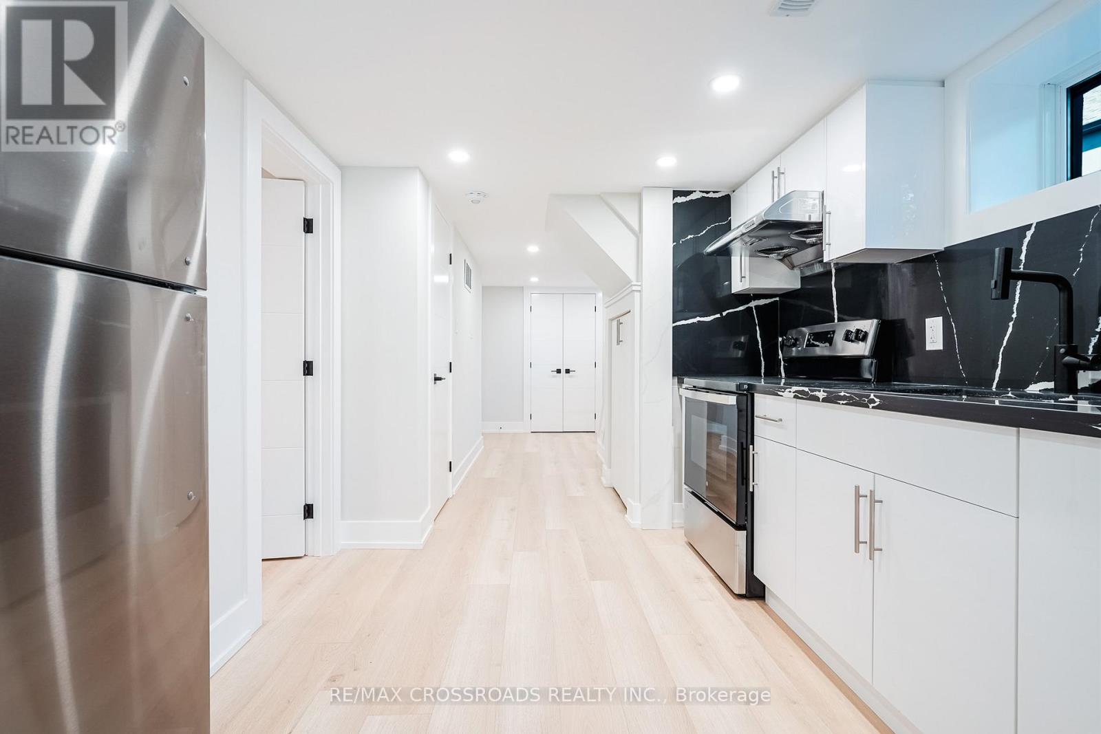 Photo 23 of 21 Karnwood Drive, Toronto ON