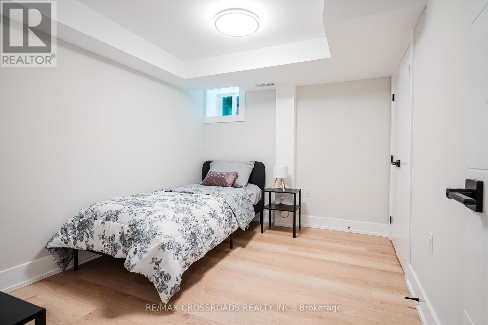 Photo 29 of 21 Karnwood Drive, Toronto ON