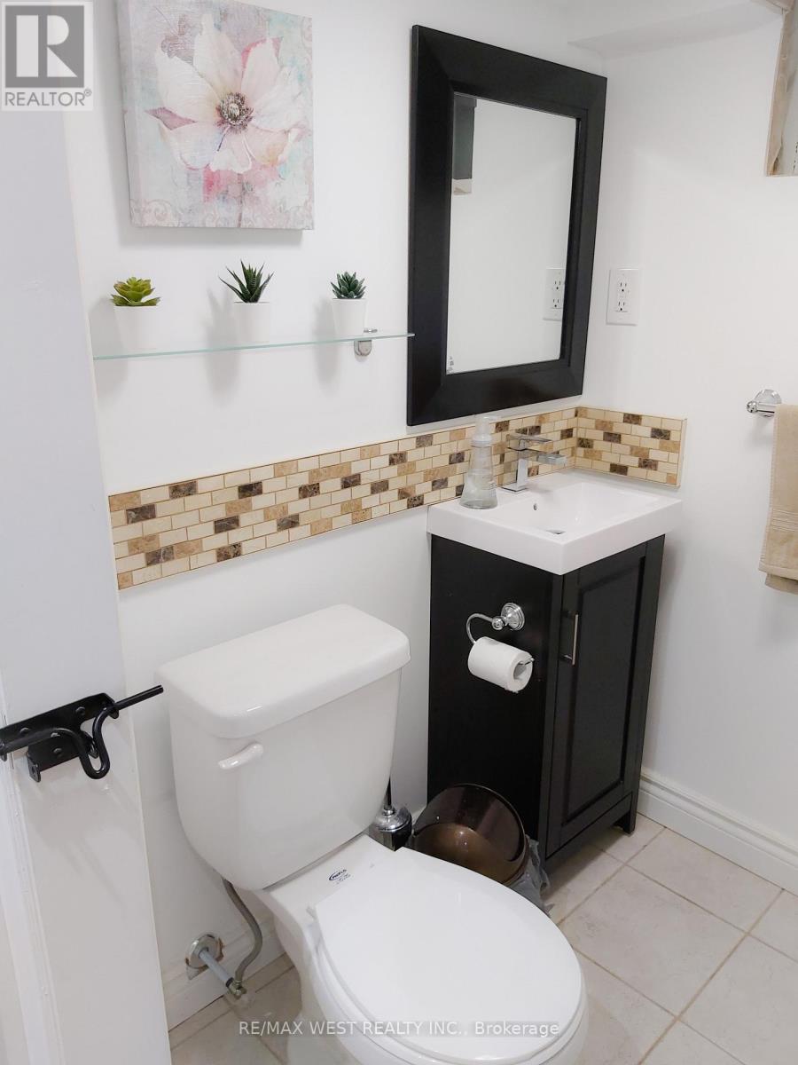 Photo 1 of Bsmt 1002 Warden Avenue, Toronto ON
