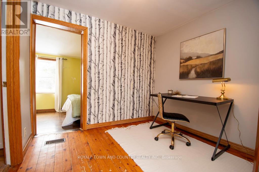 Photo 11 of 2 Osborne Street, Kawartha Lakes ON