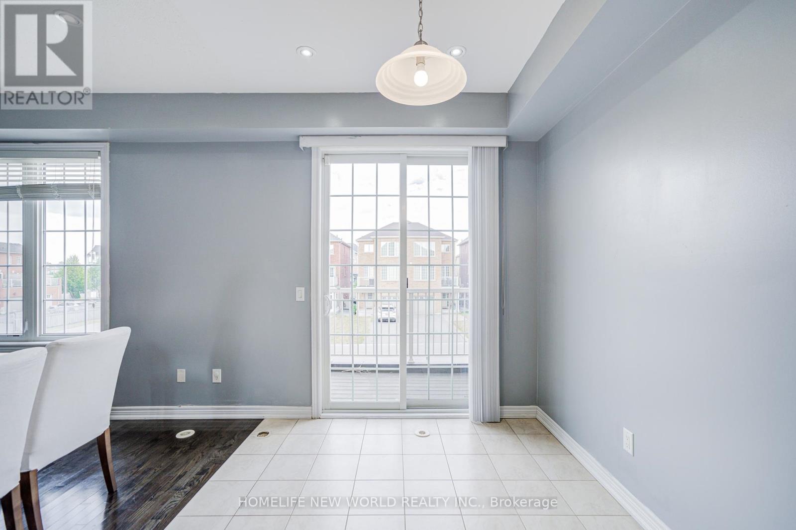 Photo 16 of 14 Highbury Court, Markham ON
