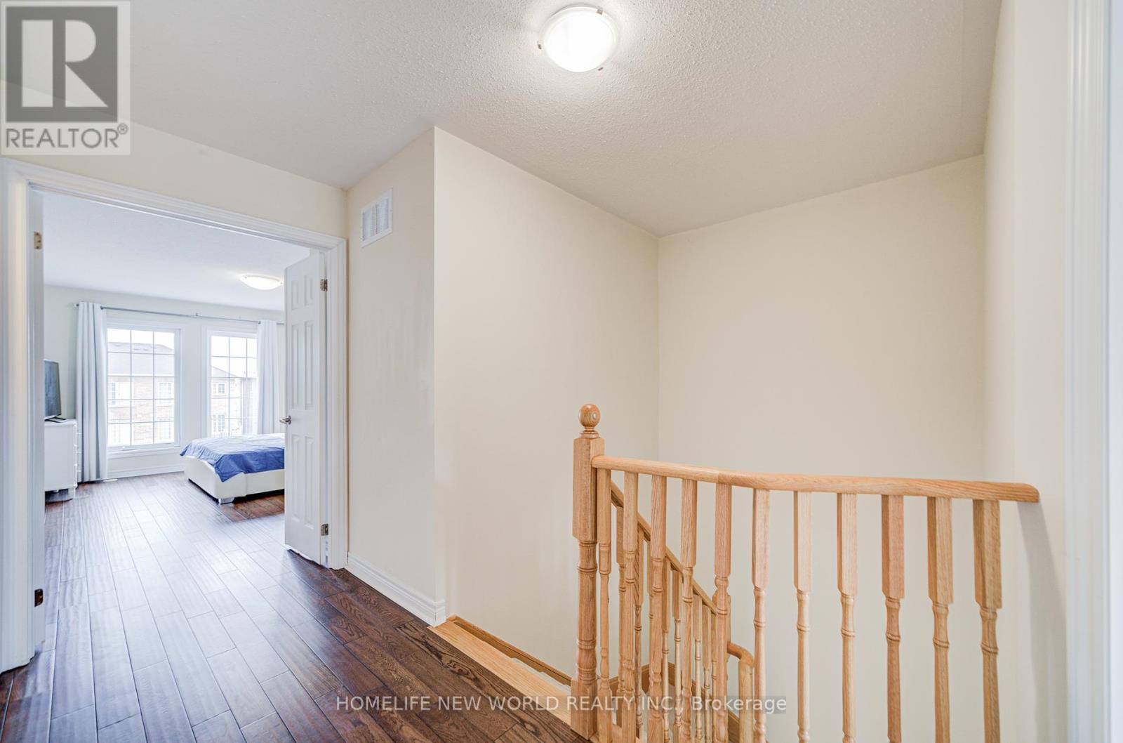 Photo 29 of 14 Highbury Court, Markham ON