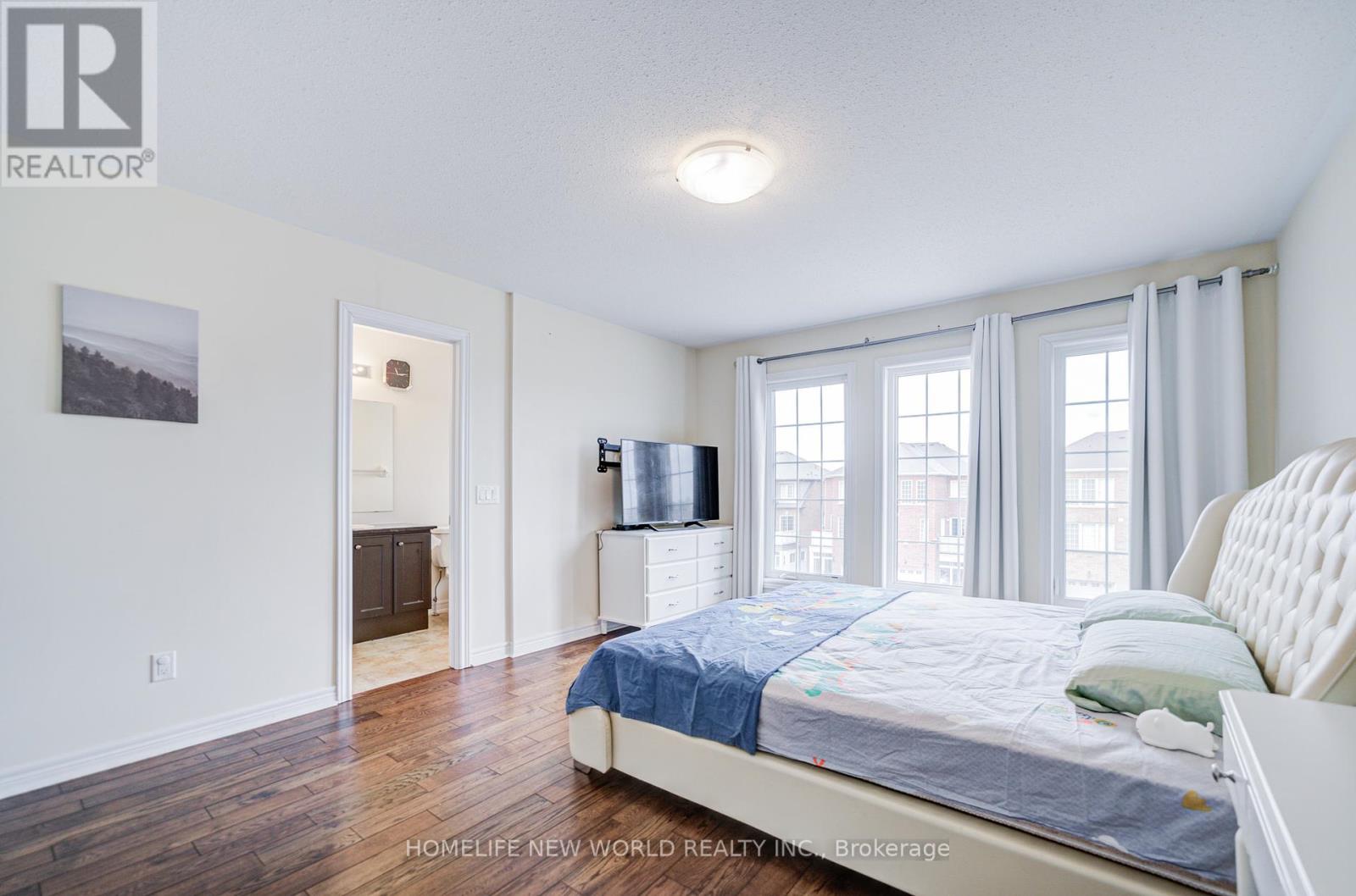 Photo 33 of 14 Highbury Court, Markham ON